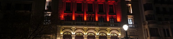La Paeria de Lleida s'il·lumina de vermell per fer una crida a la donació de sang