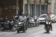 Les motos ja són un de cada set vehicles a la ciutat al créixer un 53% en quatre anys