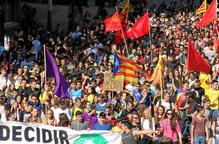 Mig miler d'estudiants es manifesten a Lleida en defensa de la consulta del 9-N