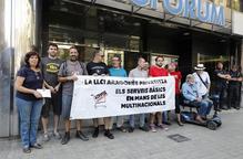 Denuncien la privatització dels serveis públics