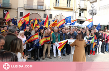 ⏯️ Unes 200 persones es concentren a Lleida contra l'amnistia en la convocatòria del PP