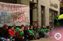 La PAH de Lleida denuncia l'ingrés hospitalari d'un militant per agressions de la Guàrdia Urbana