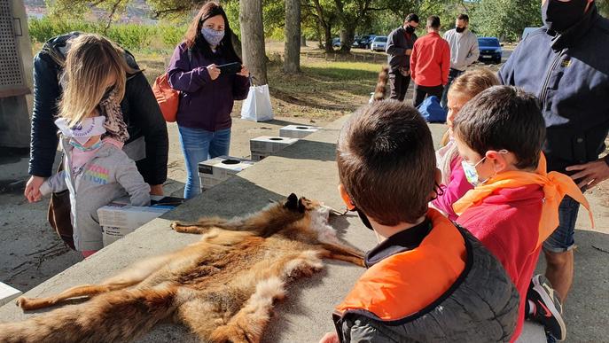 Infants de la Granja d'Escarp descobreixen el medi a l'aiguabarreig