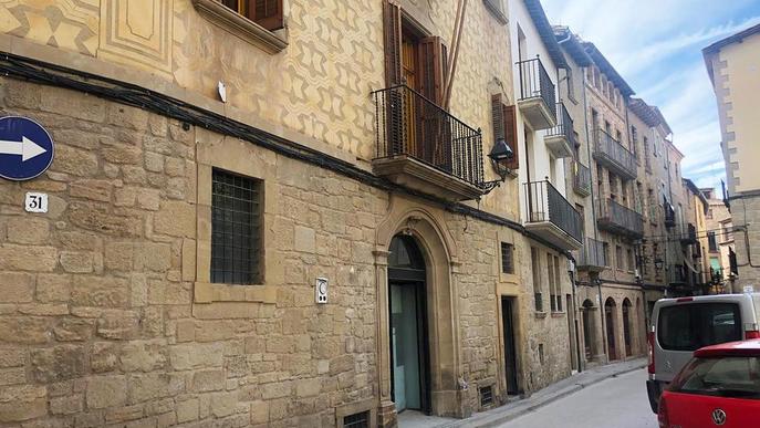 Solsona apuja un 50% l’IBI als pisos buits de bancs