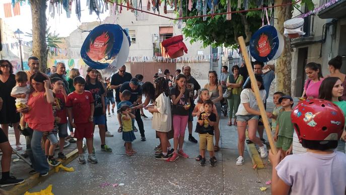 La plaça Capdevila de Guissona recupera la màgia de la revetlla de Sant Joan