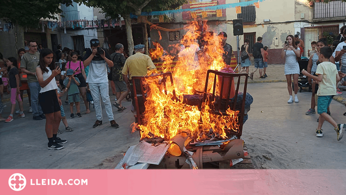 La plaça Capdevila de Guissona recupera la màgia de la revetlla de Sant Joan